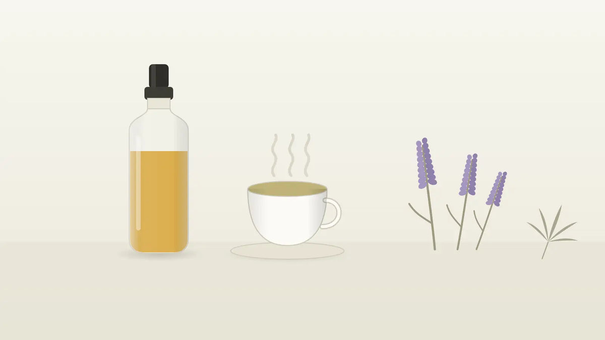 Lavendel, Kräutertee und CBD-Öl-Fläschchen als pflanzliche Beruhigungsmittel